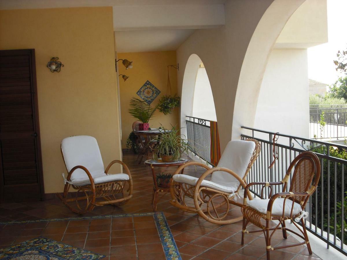 "Villa Rosa" Marina di Ragusa Buitenkant foto