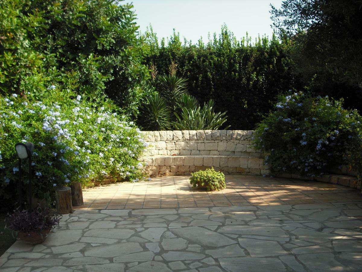 "Villa Rosa" Marina di Ragusa Buitenkant foto